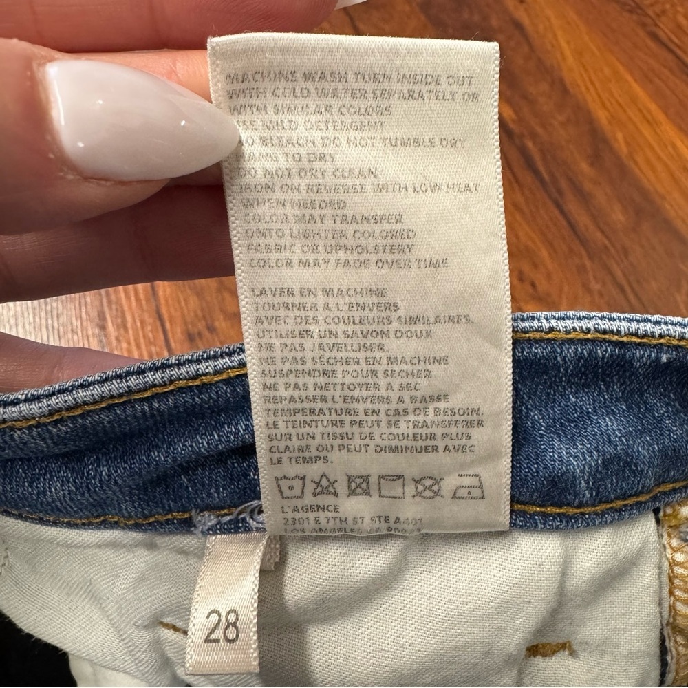 L’AGENCE High Rise Distressed Cotton Skinny Jeans | Size 28 - Picture 9 of 10